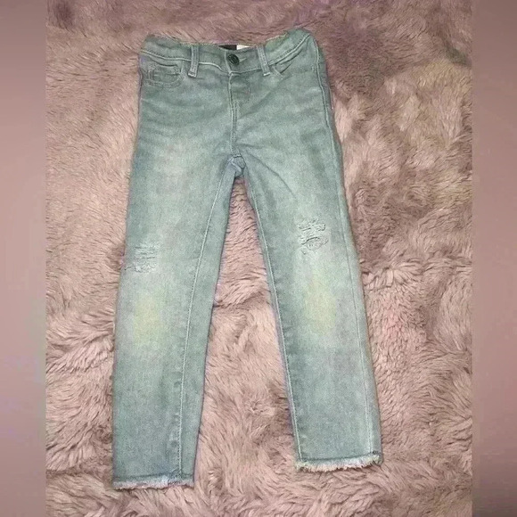 Old Navy 4T Jeans - Picture 1 of 6